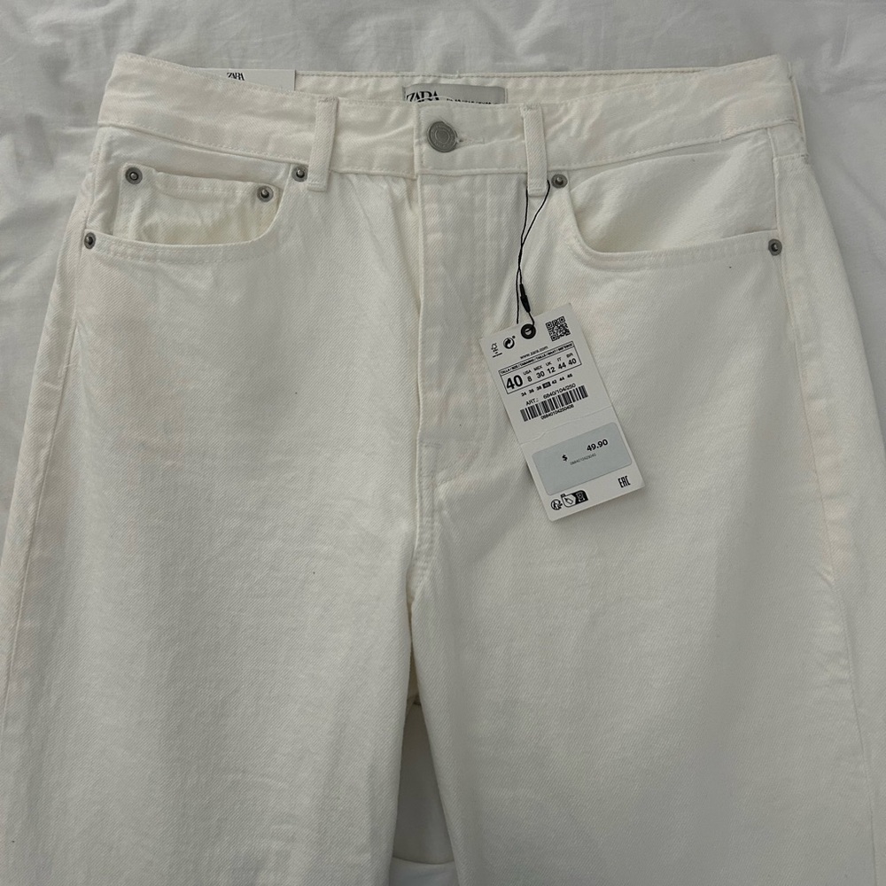 Zara Midwaist Straight Jeans